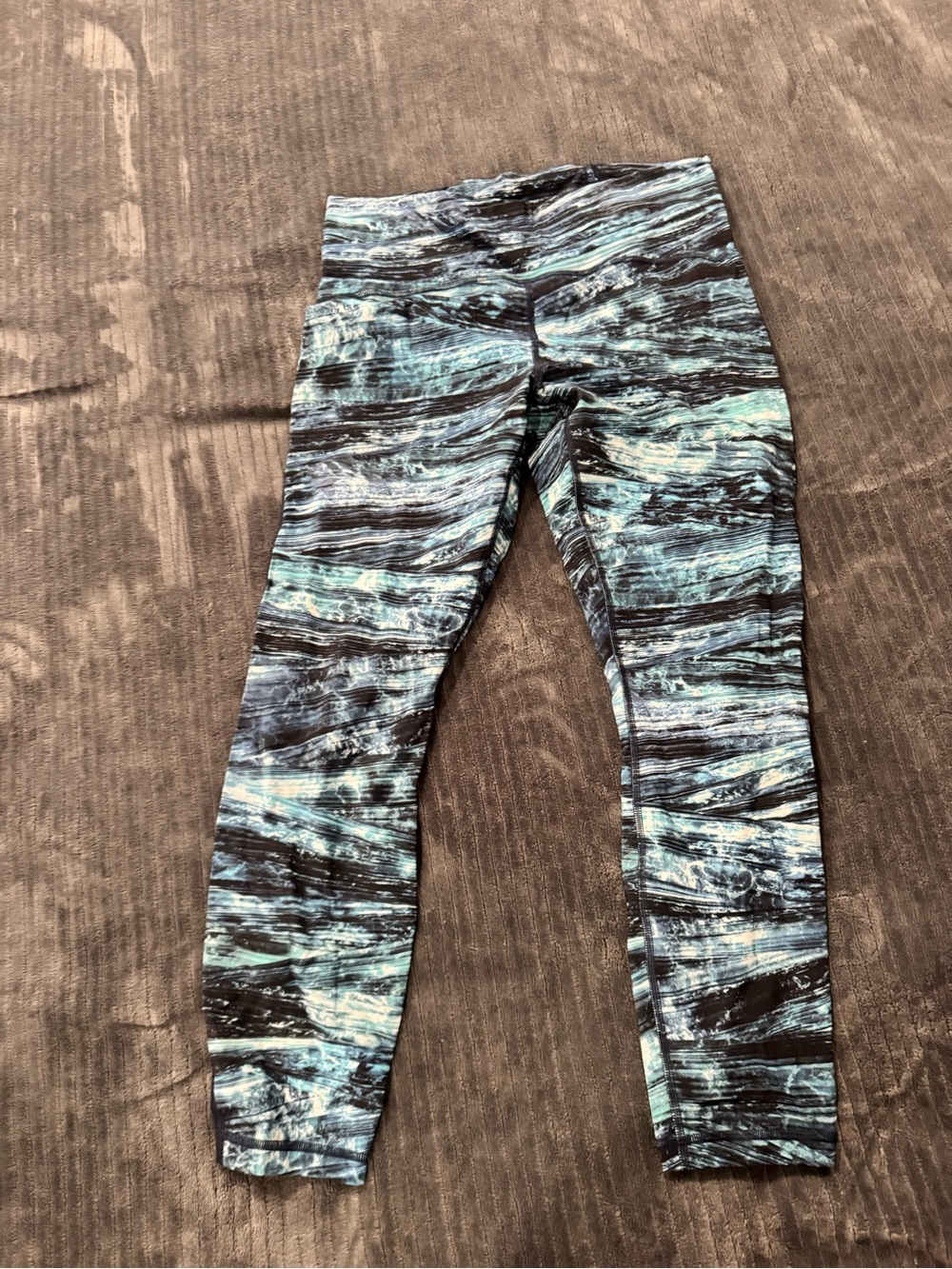 lululemon athletica Teal and Black Wave-Print Leggings